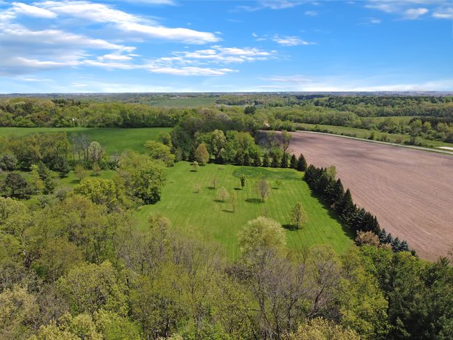 8518 Reese Rd, House other with 3 bedrooms, 3 bathrooms and 8 parking in HARVARD IL | Image 32