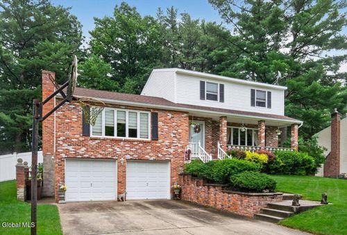 39 Baker Dr, Gansevoort, NY, 12831-2443 | Card Image