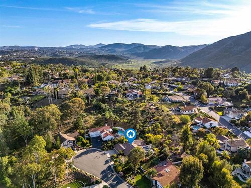 352 Calle Bonita, Escondido, CA, 92029 | Card Image