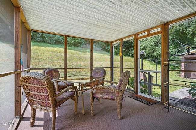 1710 Shawnee Ave E, House other with 4 bedrooms, 2 bathrooms and null parking in Big Stone Gap VA | Image 34