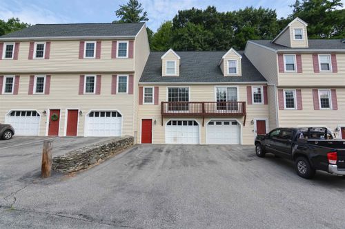 26 Hawkstead Holw, Nashua, NH, 03063-7026 | Card Image