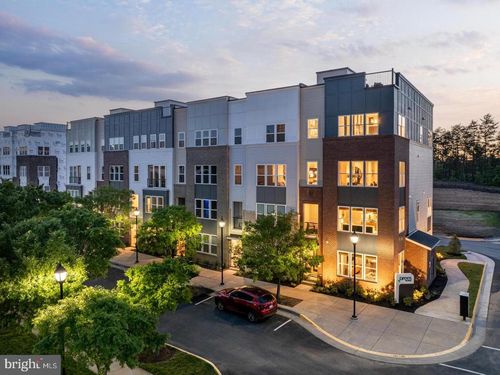 2560 Neabsco Common Pl, WOODBRIDGE, VA, 22191-4154 | Card Image