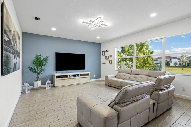 1354 Timber Reap Trl, House other with 4 bedrooms, 3 bathrooms and null parking in Loxahatchee FL | Image 24