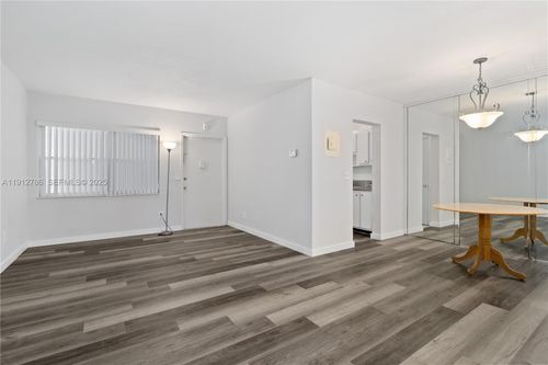 340-1420 Atlantic Shores Blvd, Hallandale Beach, FL, 33009-3733 | Card Image