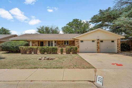 225 N Terry Drive, Slaton, TX, 79364 | Card Image