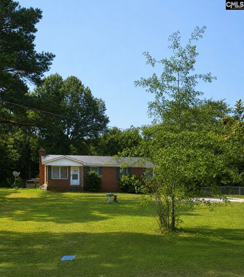 1023 Field Trial Rd, Camden, SC, 29020-8329 | Card Image