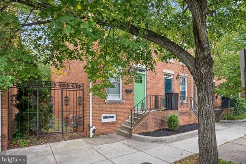 16 N Wolfe St, BALTIMORE, MD, 21231-1620 | Card Image