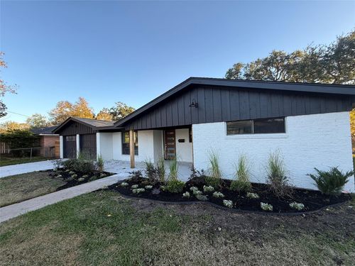 325 Hargett St, Clute, TX, 77531-4507 | Card Image