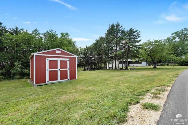 5921 Sharm Dr, House other with 3 bedrooms, 2 bathrooms and null parking in Manhattan KS | Image 37