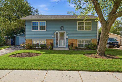 3528 Rock Pkwy, Waukegan, IL, 60087-1411 | Card Image