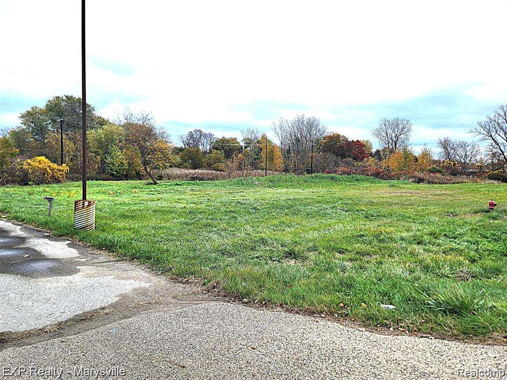 Land in Fort Gratiot Charter Township