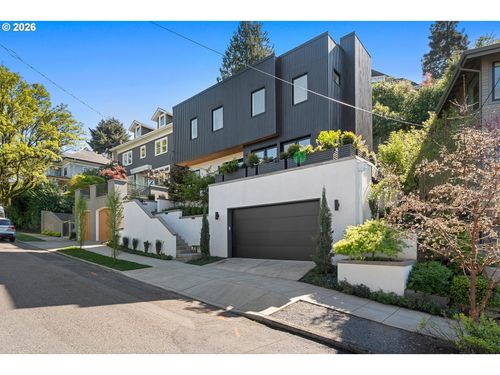 2870 Nw Westover Rd, Portland, OR, 97210-2826 | Card Image