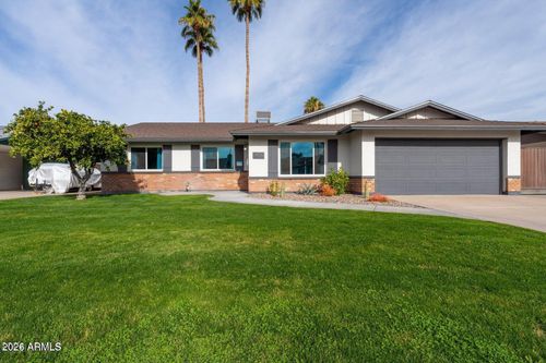 2430 E Hermosa Dr, Tempe, AZ, 85282-6013 | Card Image