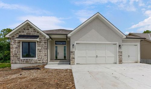 13985 S Landon St, Olathe, KS, 66061-4571 | Card Image