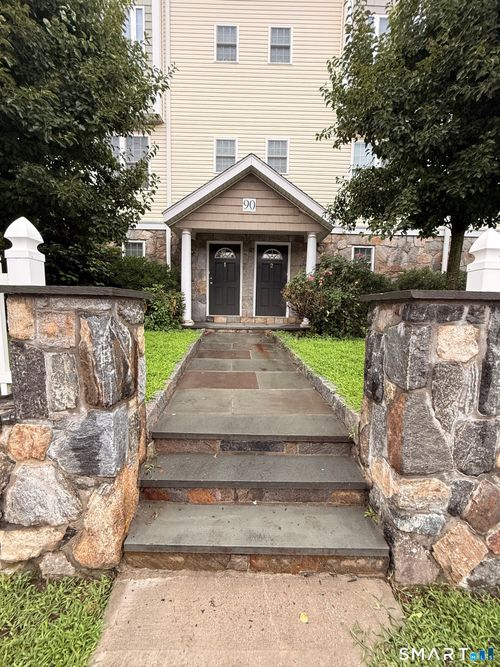 2-90 Ludlow St, Stamford, CT, 06902-8914 | Card Image