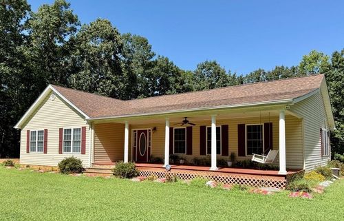 100 Flamingo Rd, Bassett, VA, 24055-3948 | Card Image