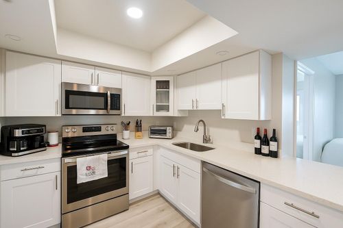 apt-301-4013 N Ocean Dr, Fort Lauderdale, FL, 33308-5956 | Card Image