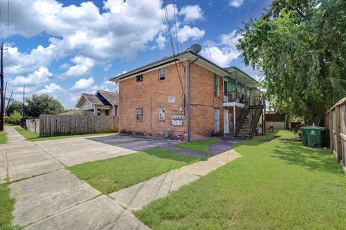 4-5534 Arapahoe St, Houston, TX, 77020-7352 | Card Image