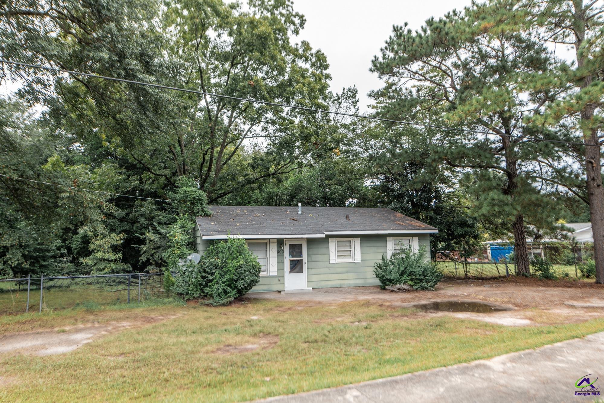 Crestwood Ter, Warner Robins, GA 31088