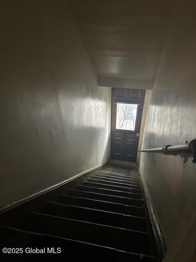 Unit 3 Enclosed Entrance/Exit | Image 55