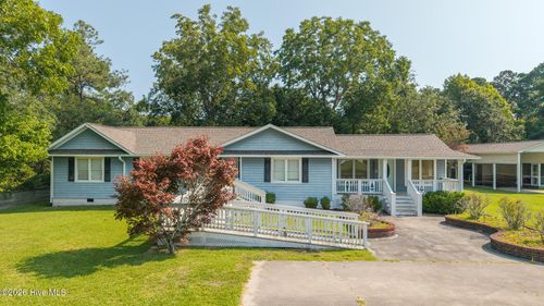 111 Graham Ln, Beaufort, NC, 28516-9449 | Card Image