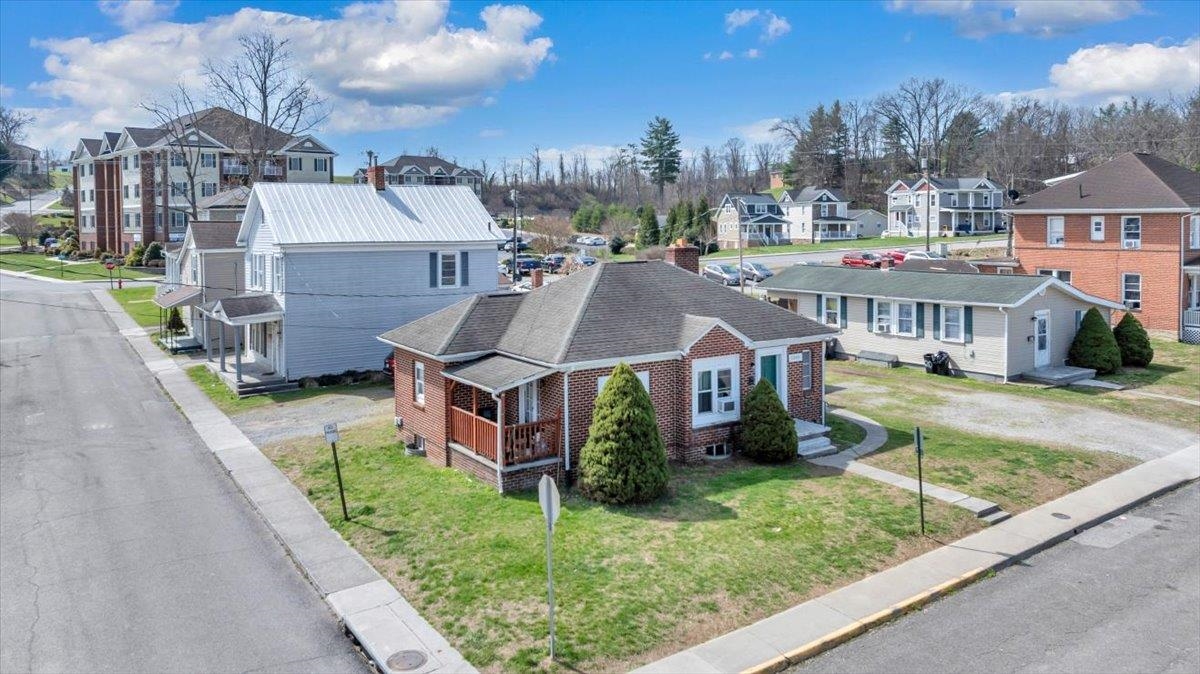 Residential Income in Radford 4