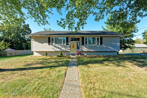 5 Maine Ave, Rensselaer, NY, 12144-4931 | Card Image