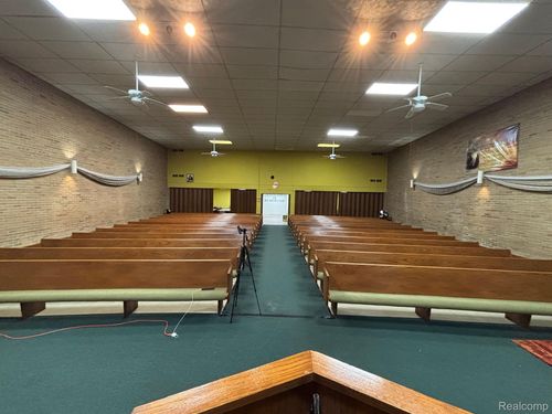 15635 Mack Ave, Detroit, MI, 48224-3455 | Card Image