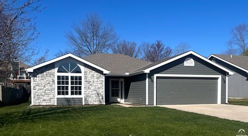 2004 Goodell Ct, Lawrence, KS, 66046-6404 | Card Image