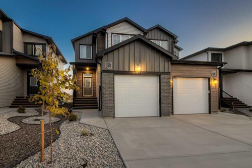 4317 28 Avenue S, Lethbridge, AB, T1K8L3 | Card Image