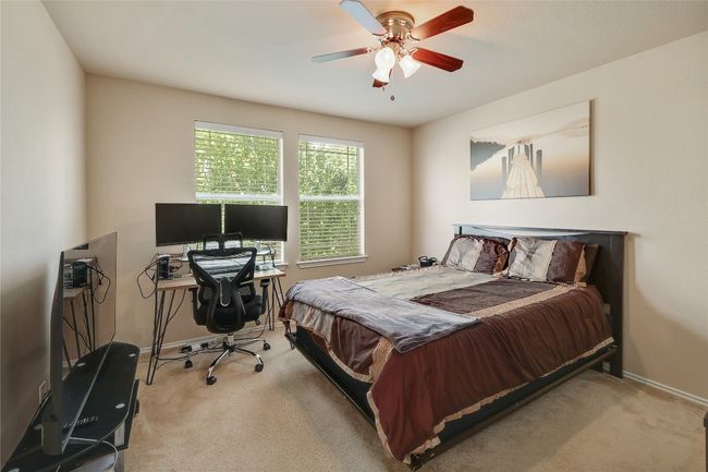 Upstairs Bedroom | Image 16
