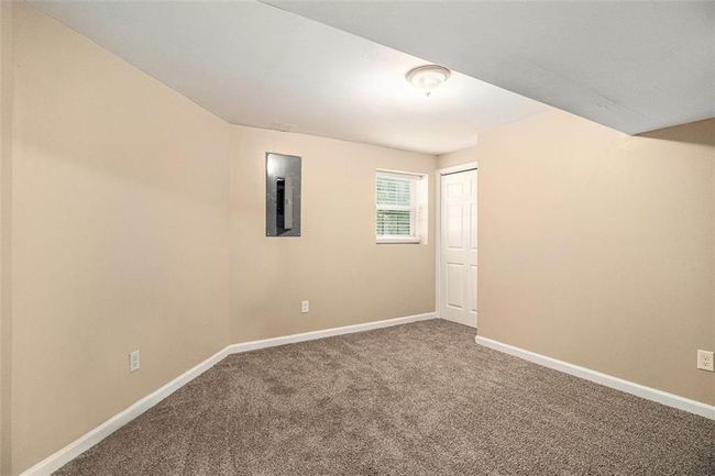 120 Cainwood Ct E, House other with 6 bedrooms, 3 bathrooms and 1 parking in Atlanta GA | Image 18