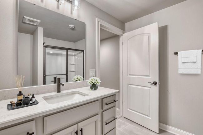 6928 S Weather Edge Circle, Condo with 3 bedrooms, 3 bathrooms and null parking in Lannon WI | Image 17