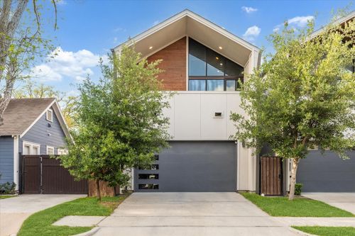 823 Aurora St, Houston, TX, 77009-1053 | Card Image