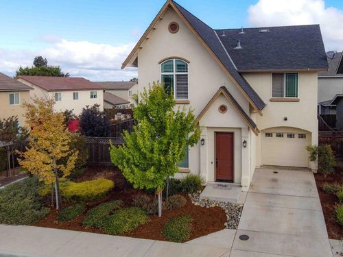 1600 Panorama Dr, Hollister, CA, 95023-8148 | Card Image