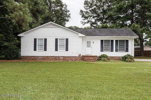 8604 Robbins Rd, Rocky Mount, NC, 27803-8432 | Card Image