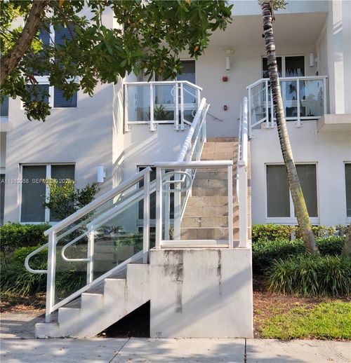 203-10280 Nw 63rd Ter, Doral, FL, 33178-3082 | Card Image