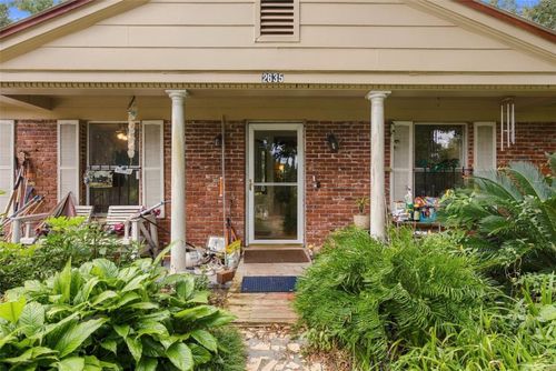2647 Mcintosh Rd, DOVER, FL, 33527-5311 | Card Image