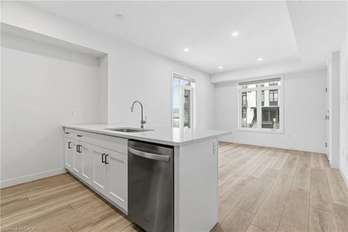 83-405 Myers Rd, Cambridge, ON, N1P0B6 | Card Image