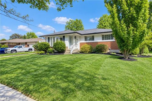 133 Cornell Ave, Kitchener, ON, N2G3E5 | Card Image