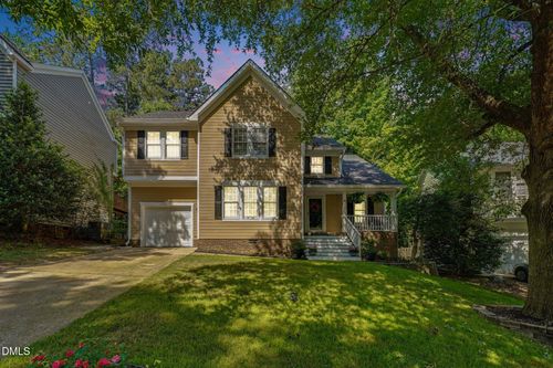 105 New Holland Pl, Cary, NC, 27519-5880 | Card Image