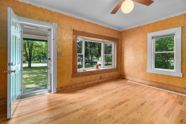 317 Garfield Ave MLS-19.jpg | Image 6