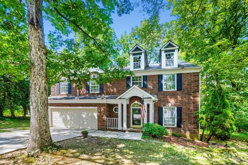4736 Kirkgard Trl, Charlotte, NC, 28269-8985 | Card Image