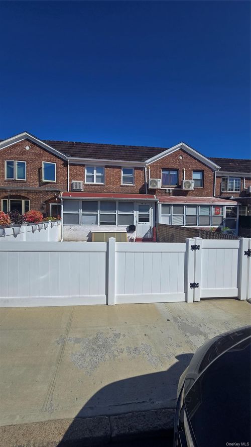 10531 63rd Ave, Forest Hills, NY, 11375-1346 | Card Image