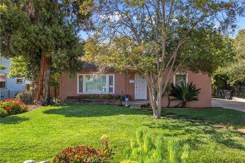 546 North Pl, Redlands, CA, 92373-5806 | Card Image