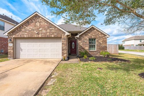 6722 Poplar Bend Ln, Dickinson, TX, 77539-8051 | Card Image