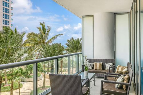 apt-302-6799 Collins Ave, Miami Beach, FL, 33141-5763 | Card Image