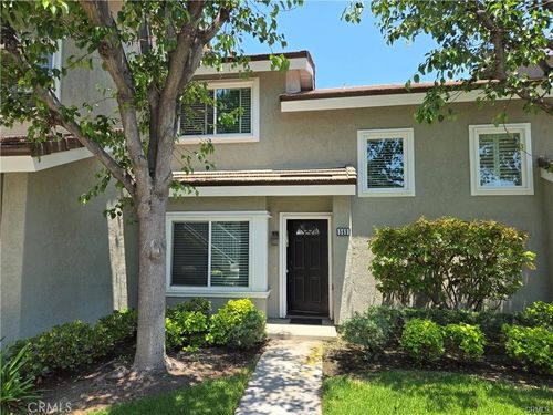 569 Springbrook N, Irvine, CA, 92614 | Card Image