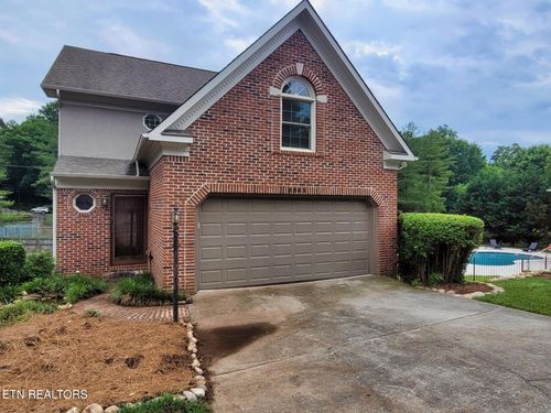 8542 Oxford Dr, Knoxville, TN, 37922-8042 | Card Image