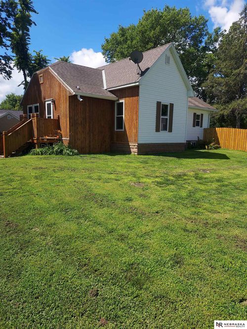210 S Park Ave, Valley, NE, 68064-9726 | Card Image